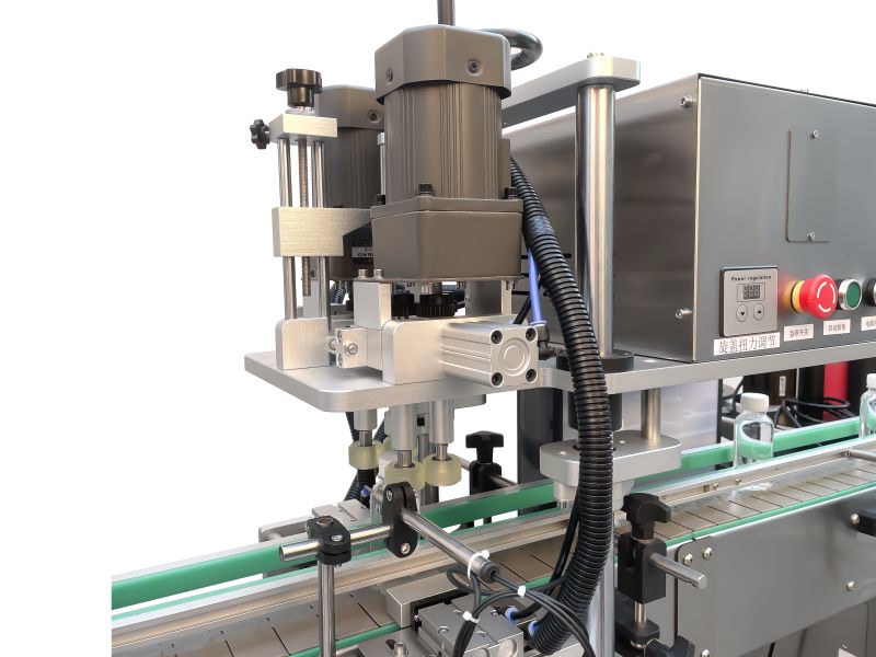 Four-wheel capping machine