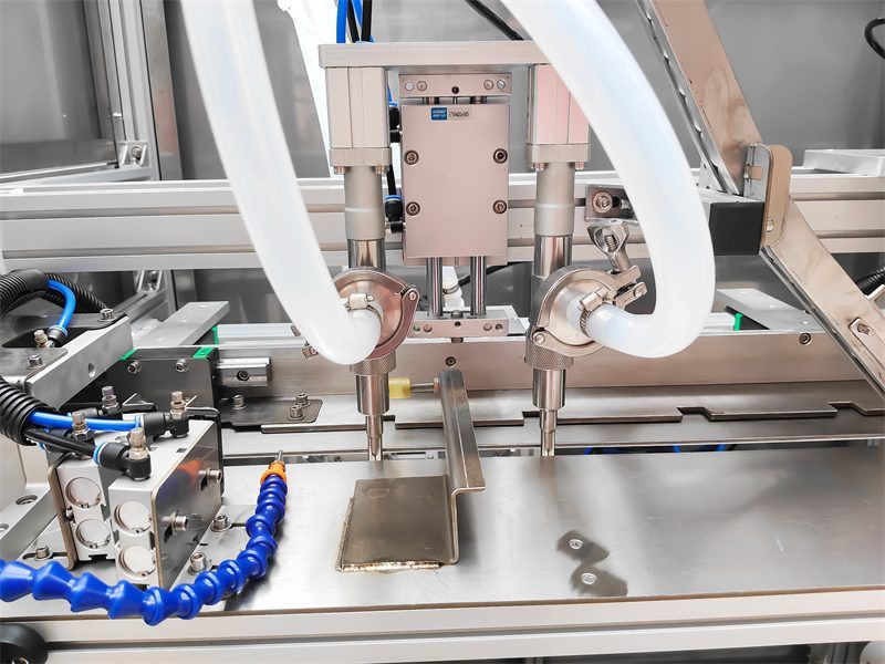 Precision filling, no drips or leaks